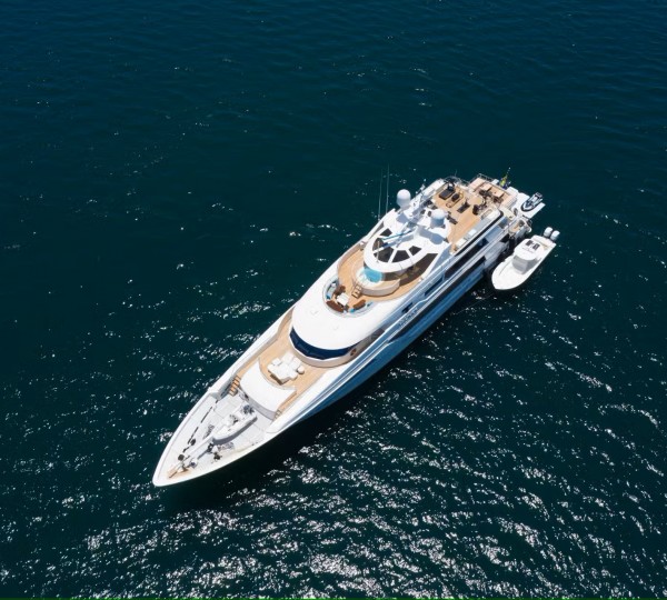 Superyacht VALINOR