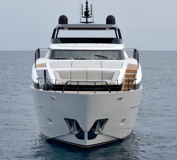 Bow View Of Motor Yacht CATCH ME (sistership)