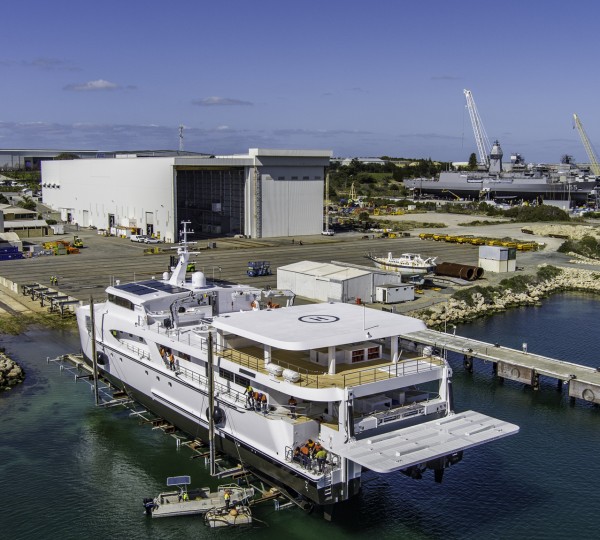 Luxury Yacht CHARLEY 2