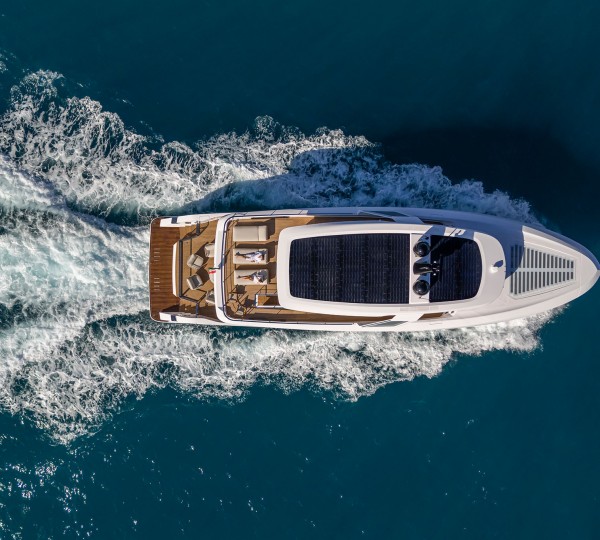 Luxury Yacht INFYNITO 90-01
