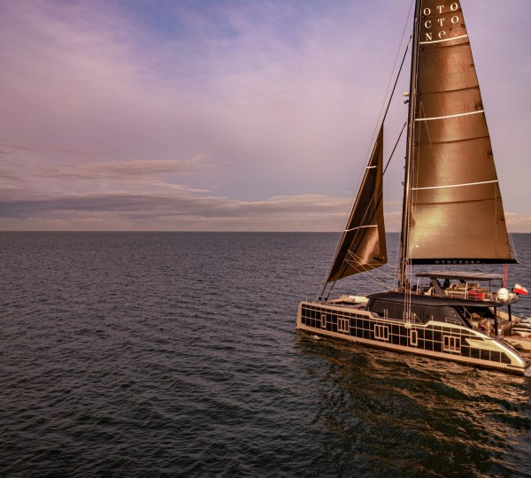 Luxury Yacht OTOCTONE