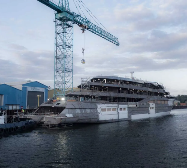 Luxury Yacht PROJECT DEEP BLUE