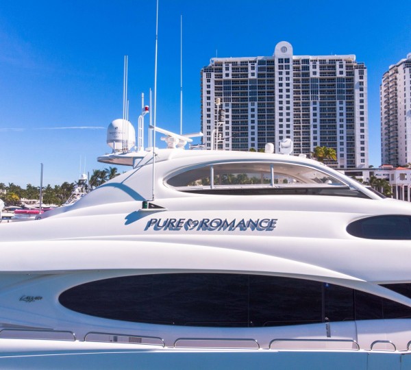 Luxury Yacht PURE ROMANCE
