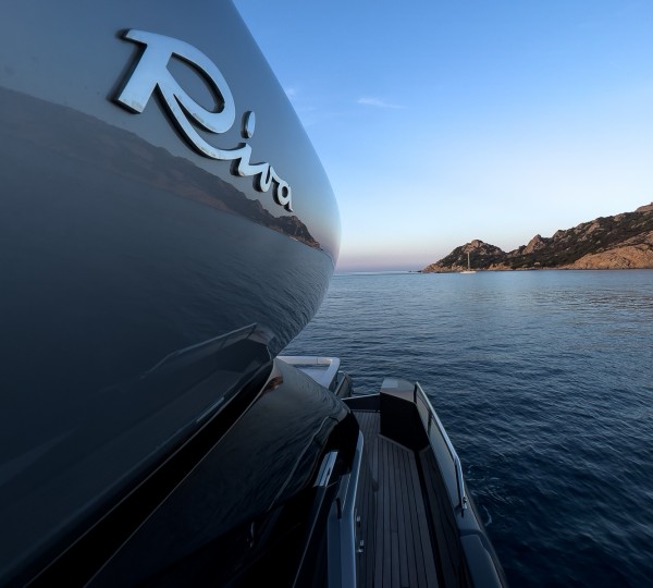 Luxury Yacht SPACE COWBOY