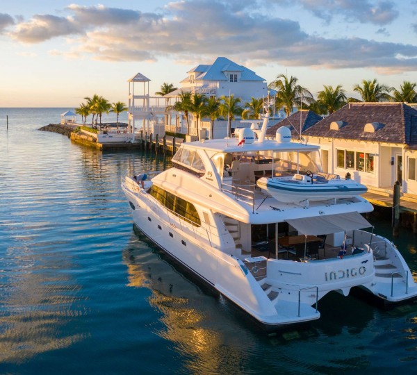 Motor Catamaran INDIGO