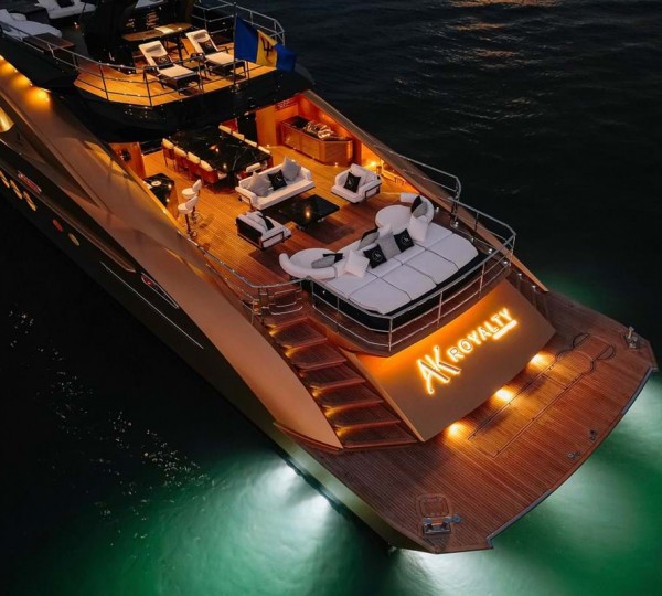 Motor Yacht AK ROYALTY