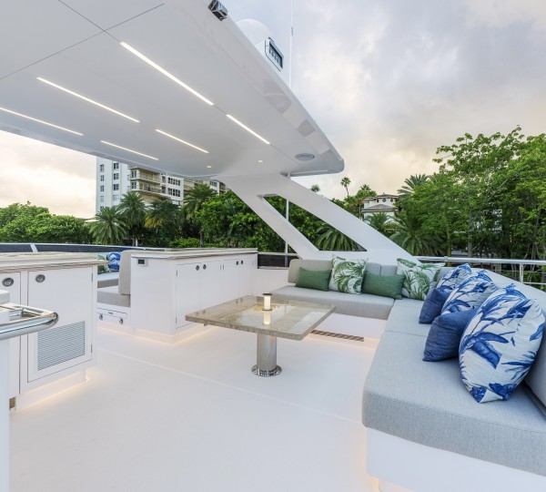 Motor Yacht CROWNED EAGLE