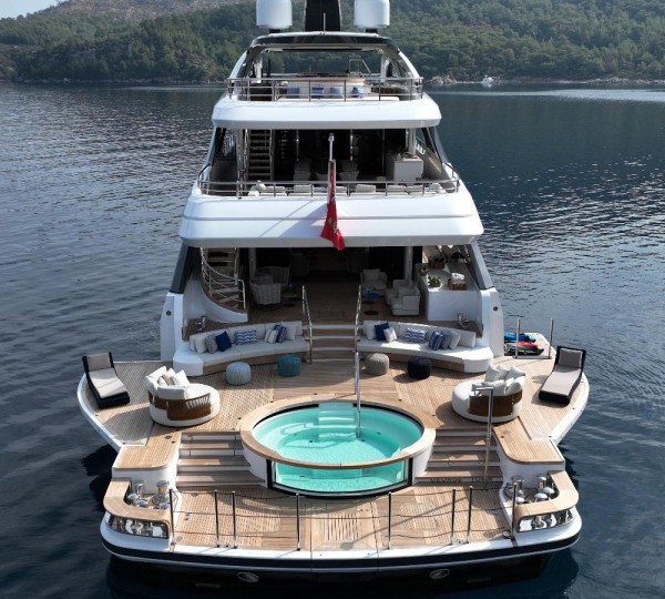 Motor Yacht LUMIERE