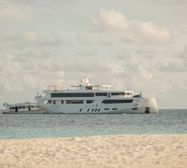 Motor Yacht WHITE PEARL
