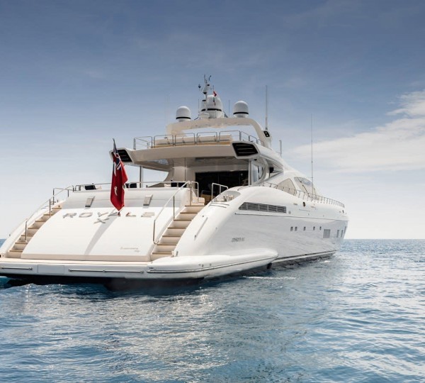 Motor Yacht From MANGUSTA