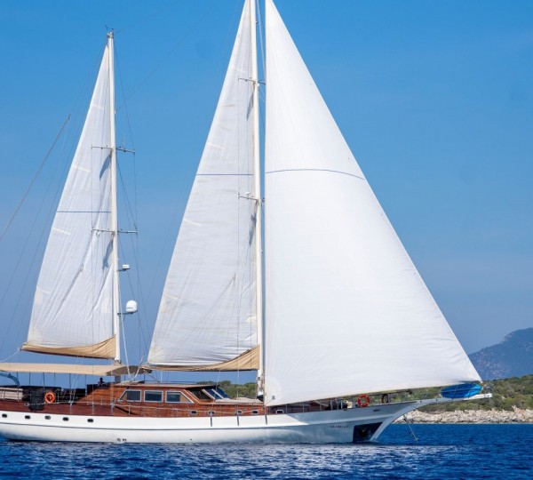 Sailing Yacht ARABELLA