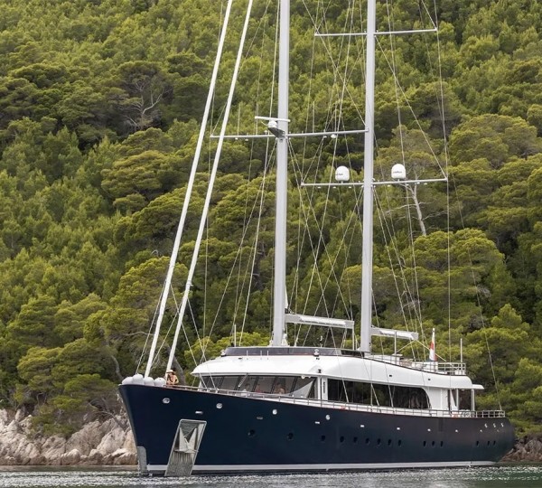 Sailing Yacht NOCTURNO