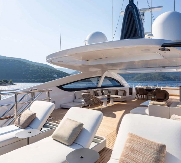 Sun Deck On Motor Yacht NG (sistership)