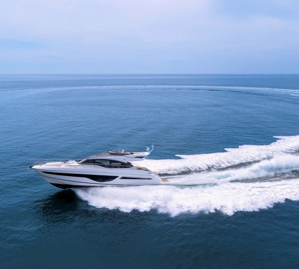 Super Yacht CHAMELEON III