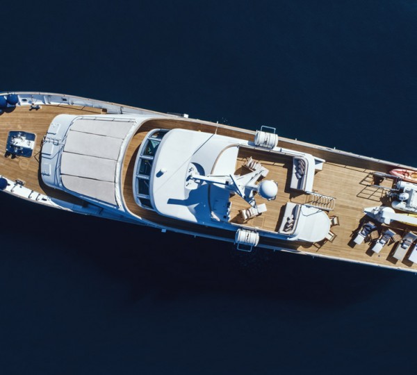 Super Yacht FREEMONT