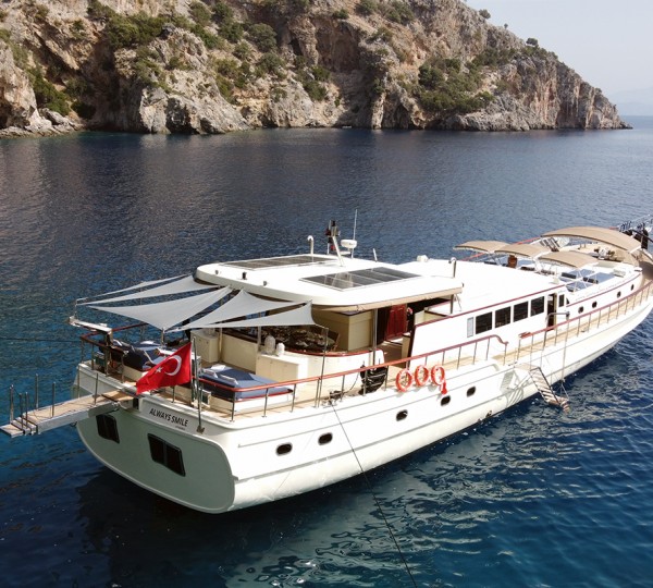 Superyacht ALWAYS SMILE