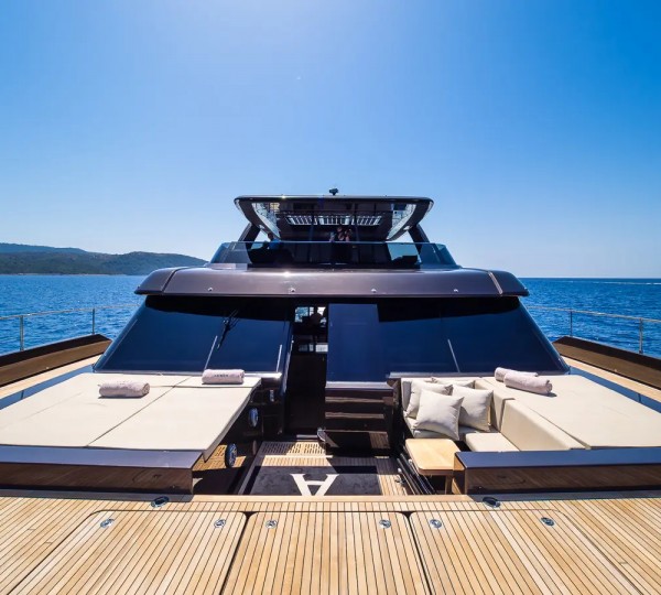 Superyacht AMBER ONE