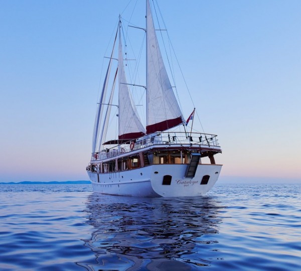Superyacht CATALEYA