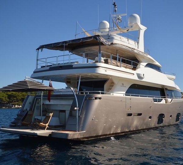 Superyacht DISPARATE