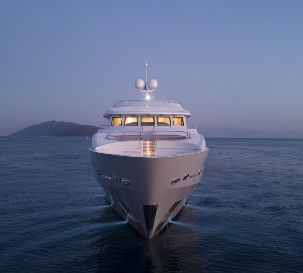 Superyacht PRINCESS MELDA - Bow View