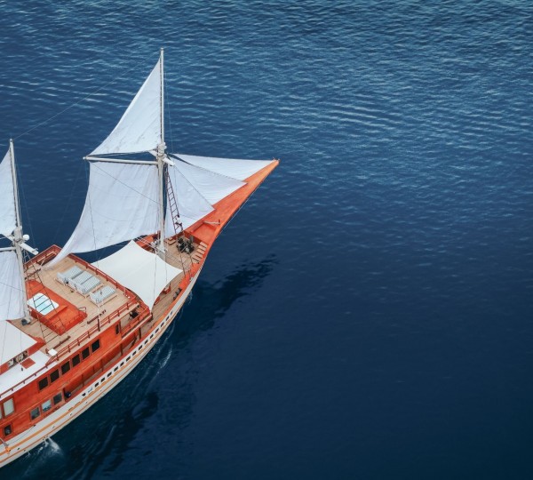 Superyacht SANCTUARY