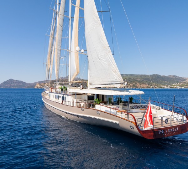 Superyacht THE LANGLEY
