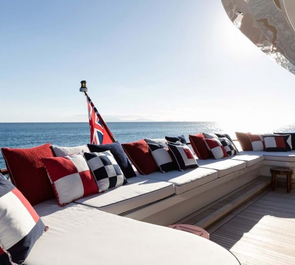 Bridge deck aft seating