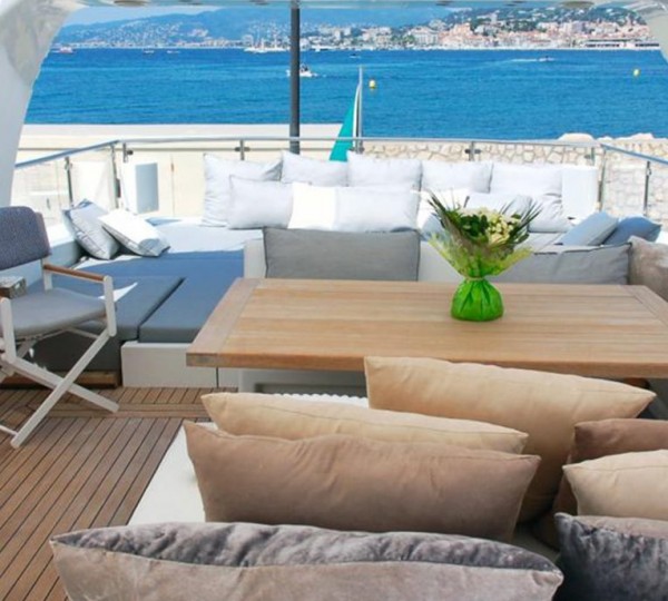 Comfortable deck furnishings