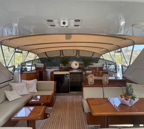 Forward views from the deck