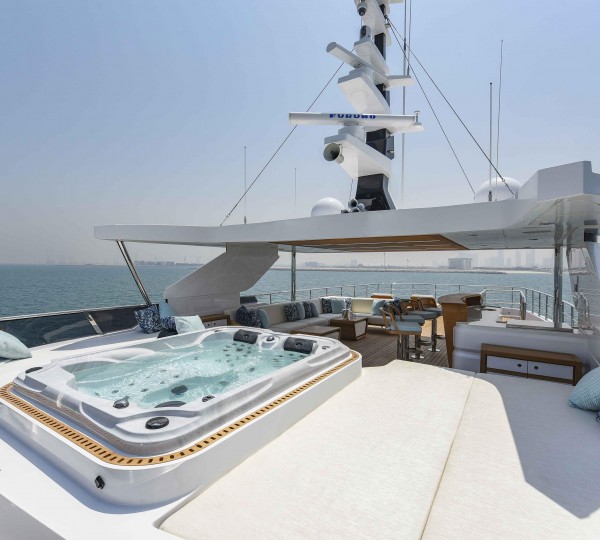 Sun Deck jacuzzi