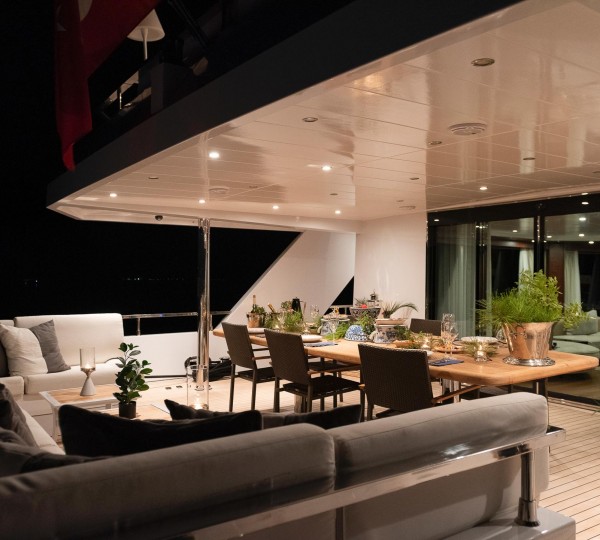 Main deck aft by night