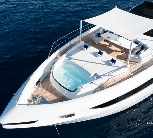 Hot tub and sea water pool (sistership)