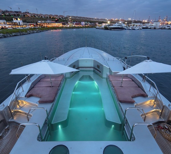 Luxurious 7 meter pool