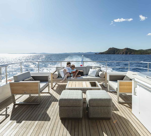 Spacious flybridge lounge