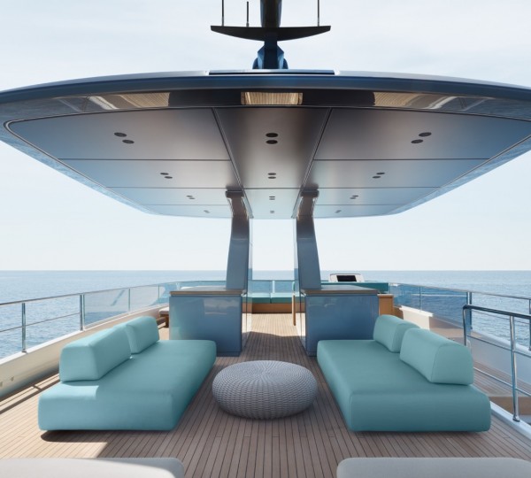 Fabulous flybridge (sistership SD118)