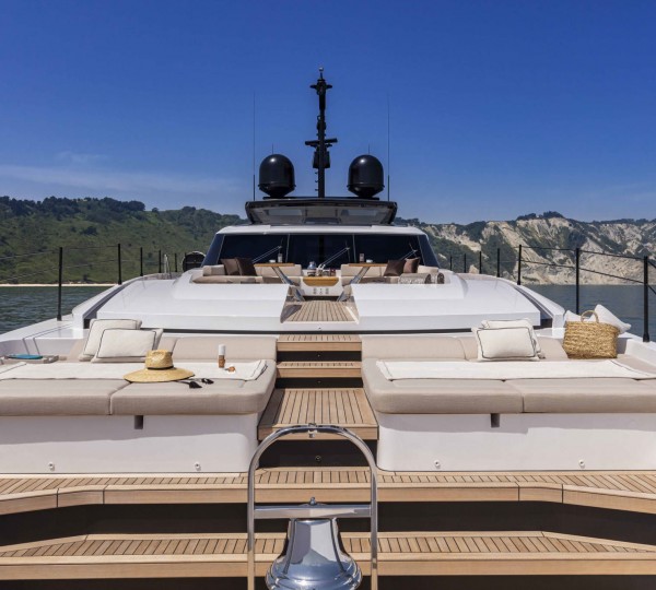 Split level Foredeck