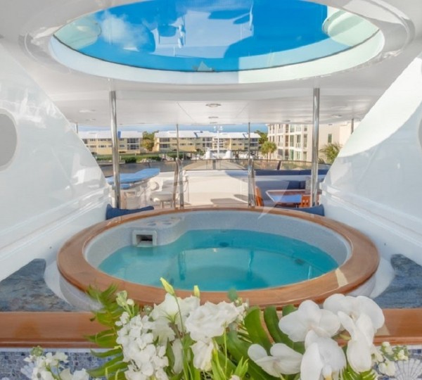 Sun deck jacuzzi