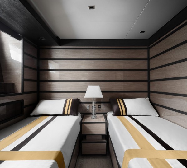 Versatile twin cabin