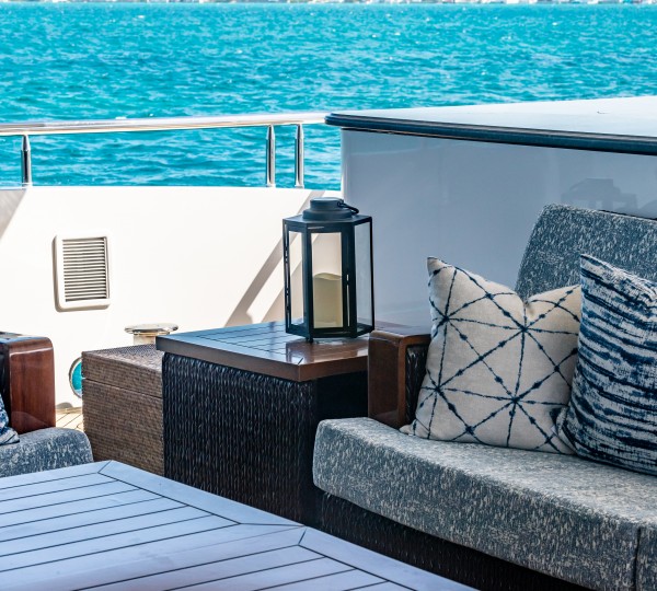 Stylish and comfortable deck furnishings