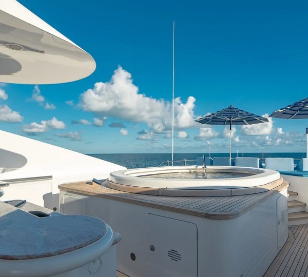 Sun deck jacuzzi