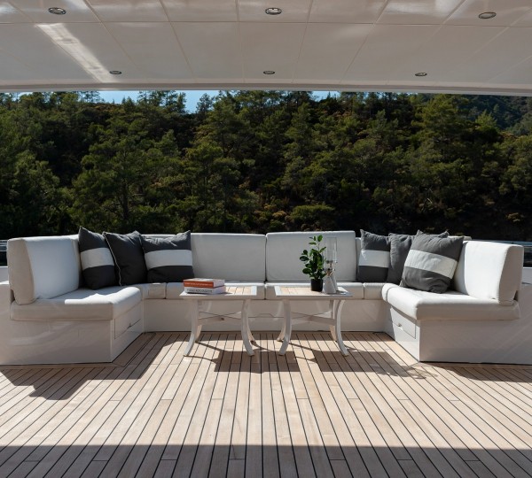 Semi private bridge deck aft