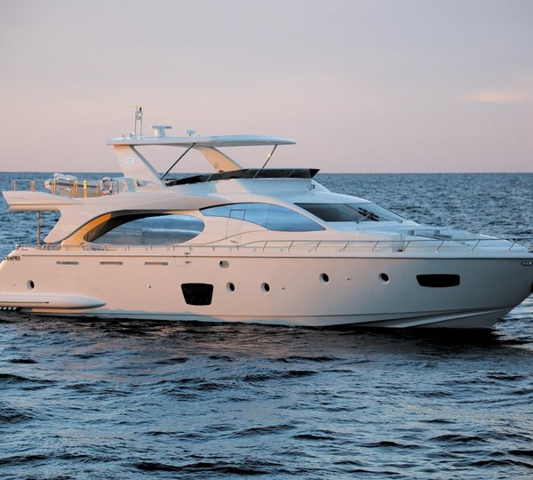 2008 Azimut 85 Profile
