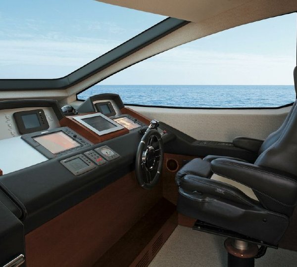 2008 Azimut 85 The Bridge