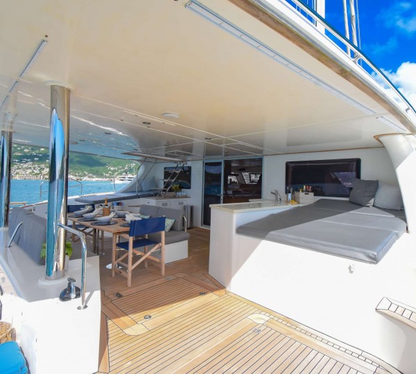 Aft Cockpit Entertainment Space