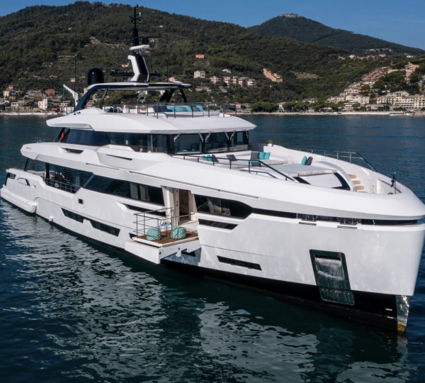 Bow View With Fold Out Balcony