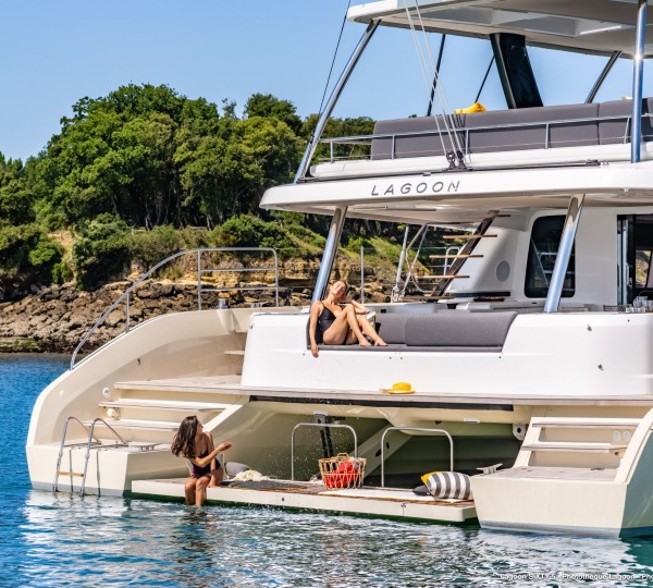 Sociable Aft Cockpit