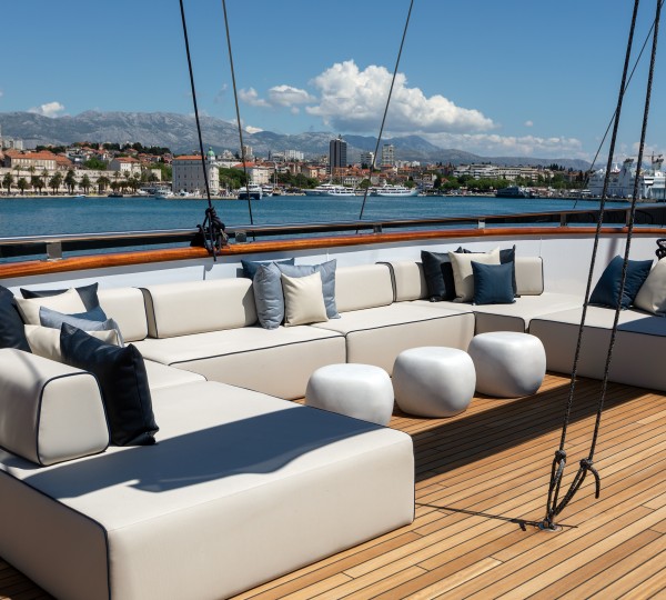 Sun Deck Modular Day Bed