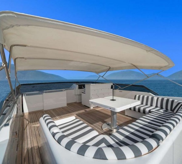 Sun Deck With Soft Bimini
