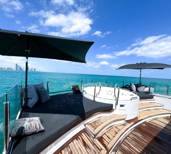 Aft Deck With Jacuzzi
