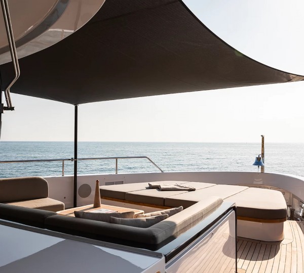 Foredeck (sistership)